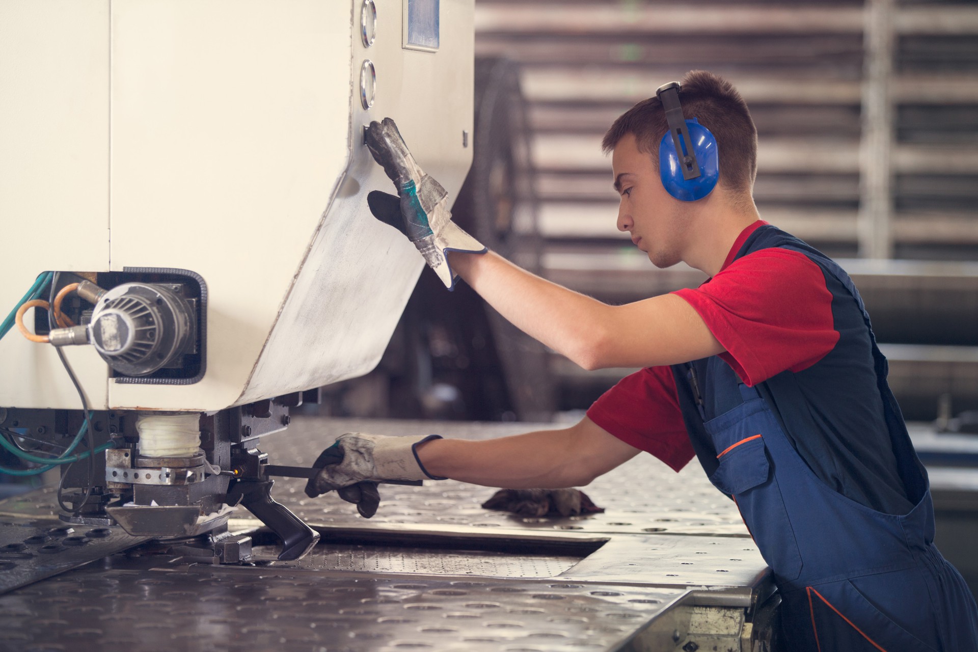Maschinenbediener (m/w/d) CNC-gesteuerte Brennschneid- und Brennbohranlage in Waldeck Frankenberg (ab 15,38 € + Zulagen)